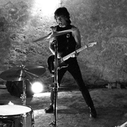 Fernando Aceves, The Rolling Stones durante la filmación del video 'I Go Wild', Ciudad de México, enero de 1995, Plata sobre gelatina, Colección Fernando Aceves